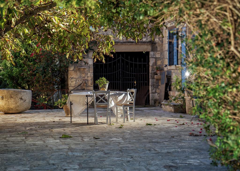 Bratis Holiday Home Καλλιθέα Εξωτερικό φωτογραφία